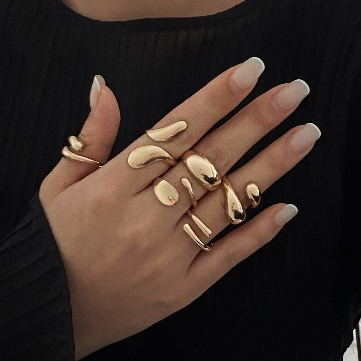 Geometric Open-Cable Ring With Baroque Pearl