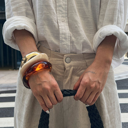 Exaggerated Arc Resin Bangle Unique Geometric Jewelry for Women