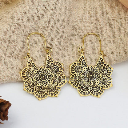 Vintage Geometric Leaf Earrings Set for Women