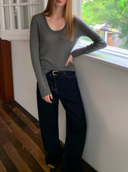 Elegant Long Sleeve T-Shirt with U-Neck Lightweight Knit