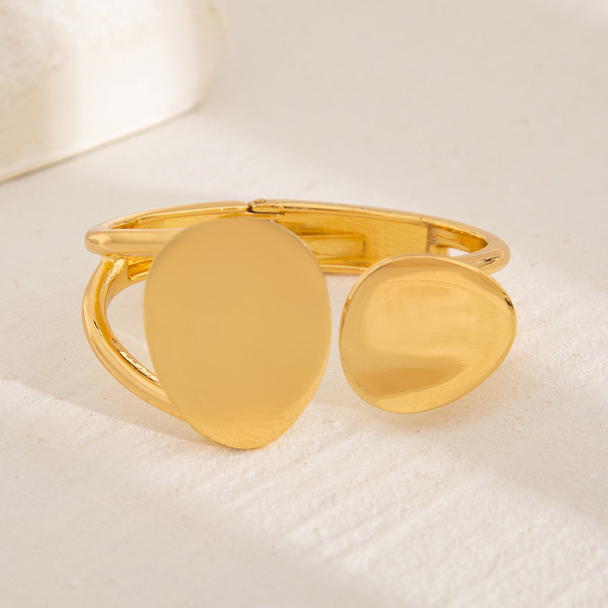 Asymmetrical Polished Alloy Bracelet Set - Waterdrop Design