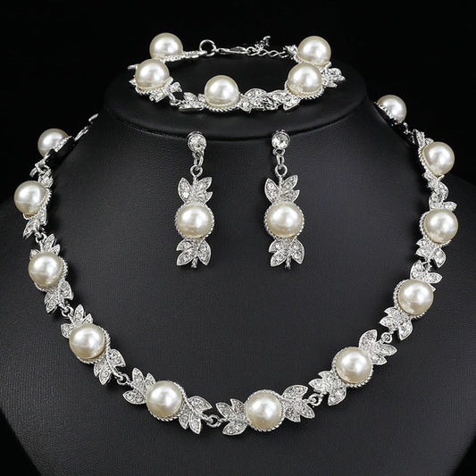 Trendy Retro Pearl Necklace Set for Women