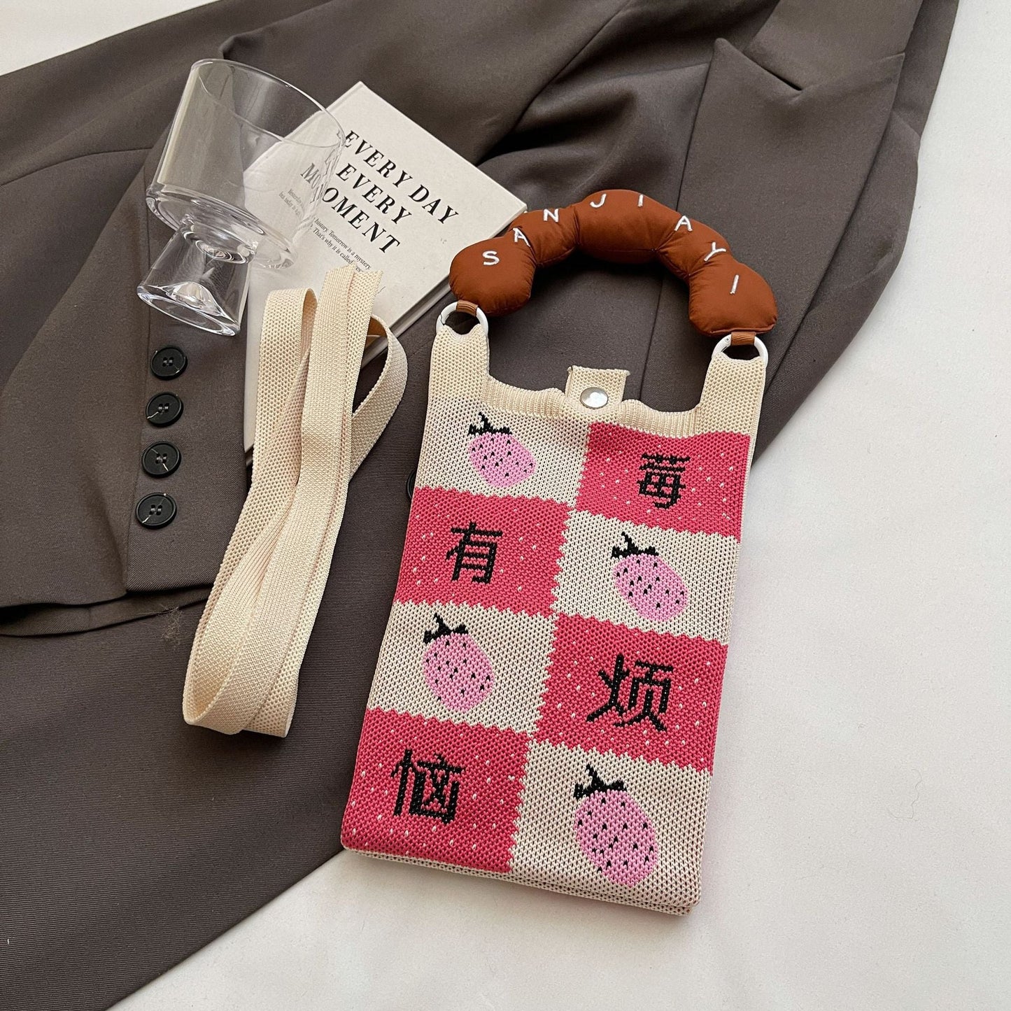 Trendy Knitted Crossbody Phone Bag Cute Cartoon Design