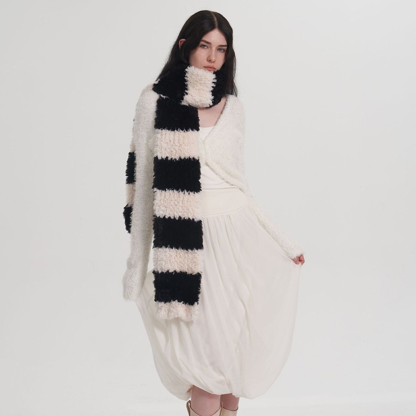 2+ Soft Cute Contrast Color Knit Scarves