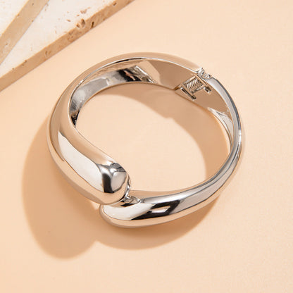 Hip Hop Oval Curved Shine Bracelet Unique Irregular Wave Design
