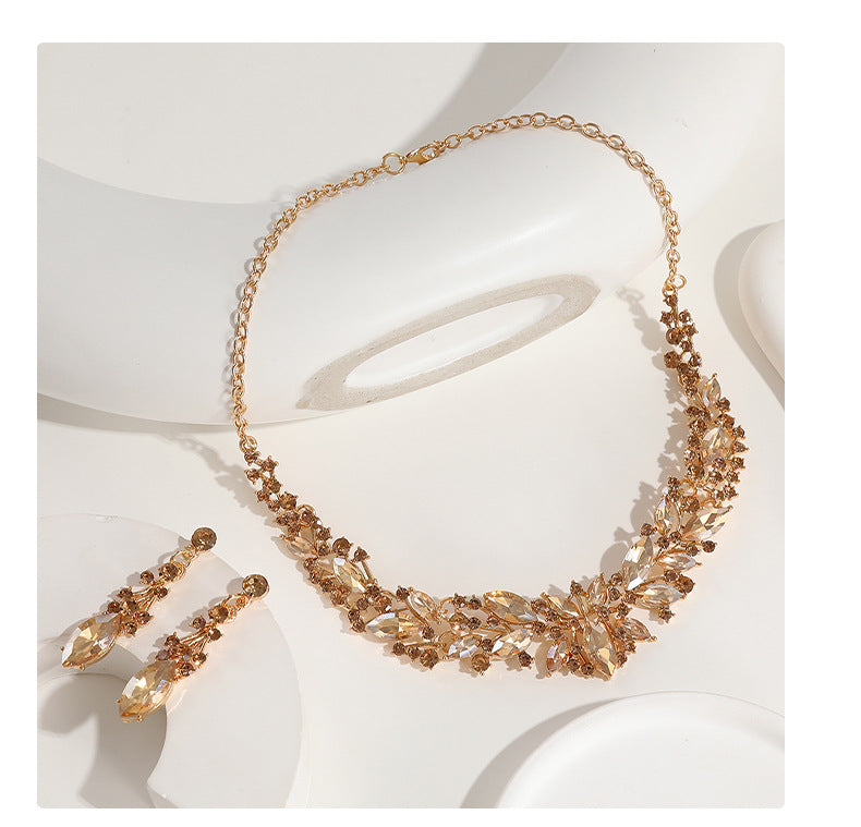 Fashion Crystal Necklace and Earrings Set for Brides