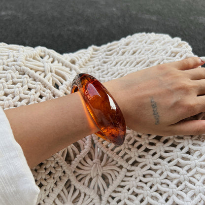 Exaggerated Arc Resin Bangle Unique Geometric Jewelry for Women