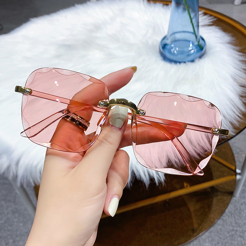 Trendy Fashionable Frameless Sunglasses Pink UV400 Protection