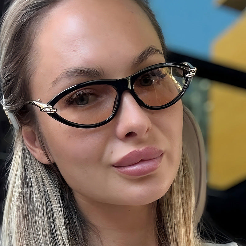 Cat Eye UV400 Sunglasses with Metal Chain Legs