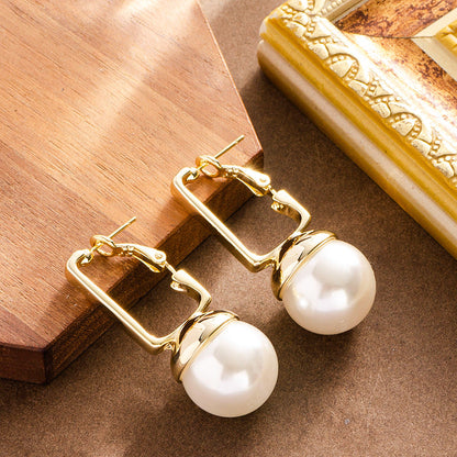 Fashion Pearl Earrings Stylish Geometric Design 925 Silver Needle