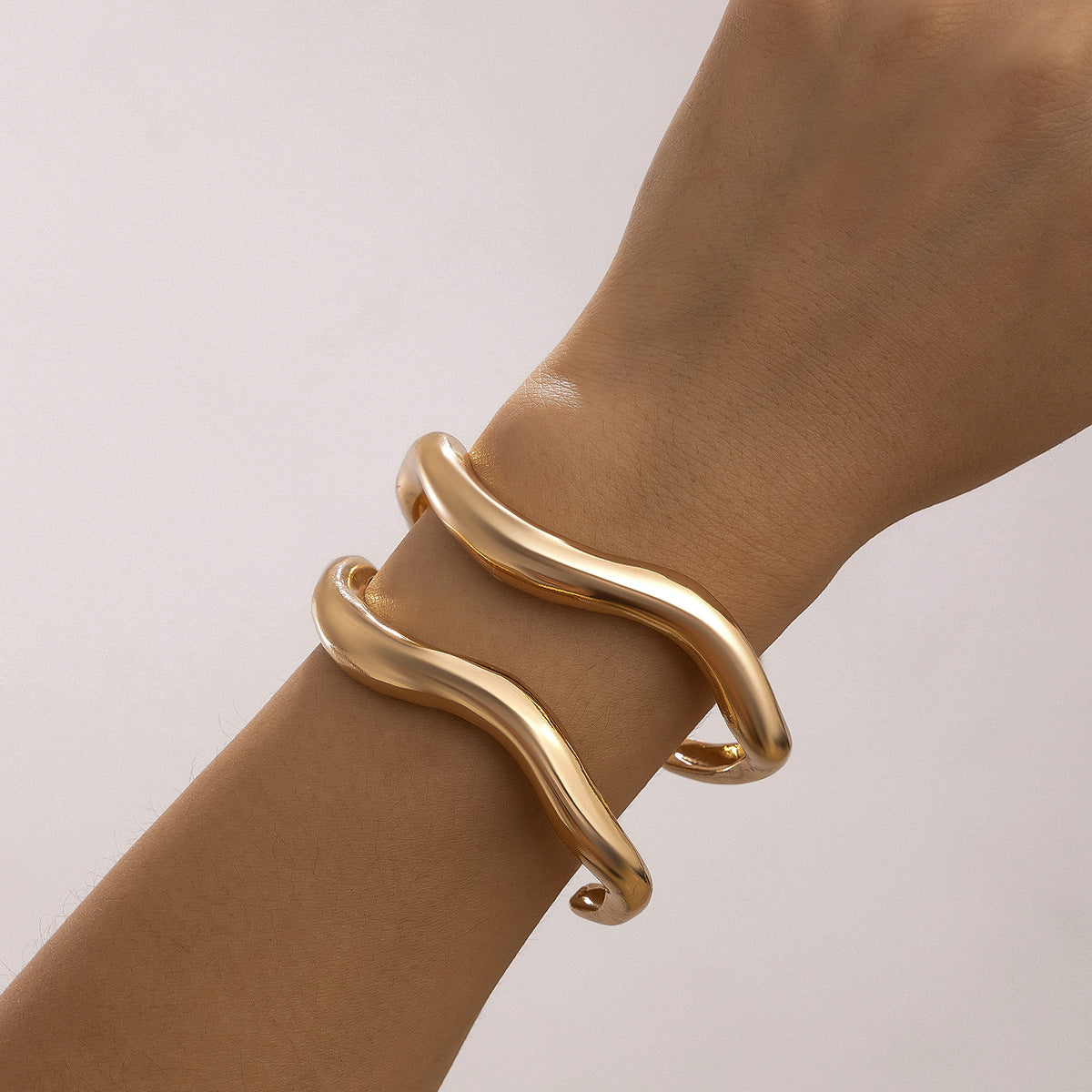 Trendy Irregular Geometric Metal Lava Bracelets For Women