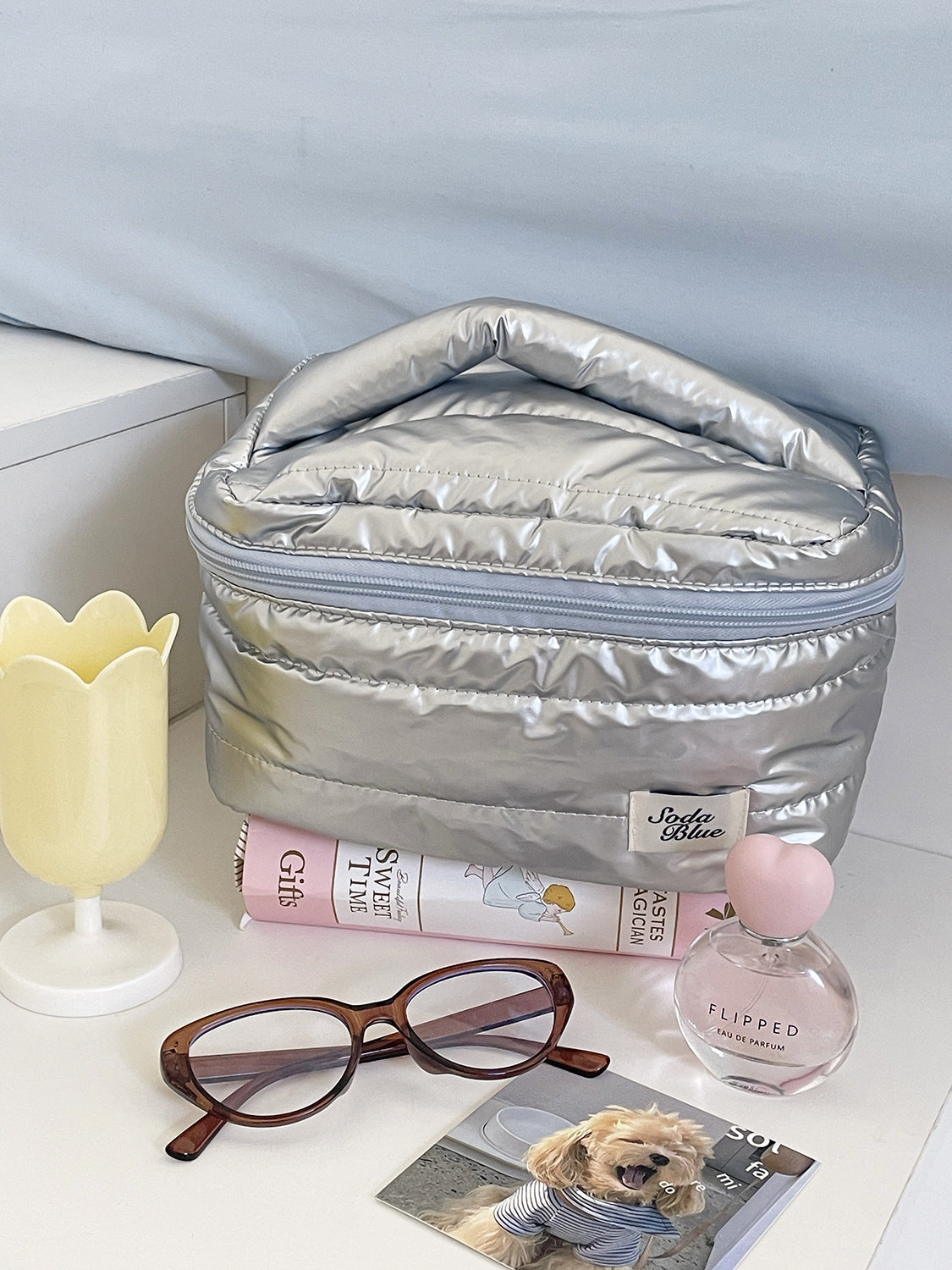 Portable Waterproof Makeup Bag Large Capacity Simple Design
