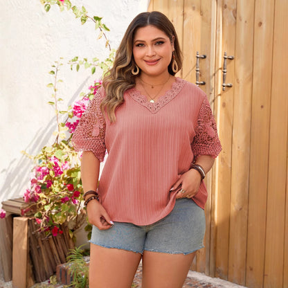 Plus Size Hollow Printing V-Neck T-Shirt in Peach