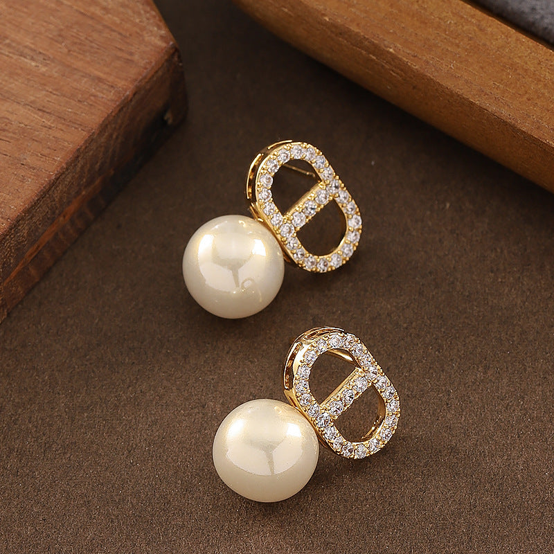 Stylish Zircon Letter Cd Pearl Earrings Simple Design With Silver Posts