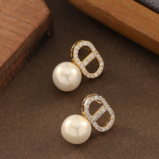 Stylish Zircon Letter Cd Pearl Earrings Simple Design With Silver Posts