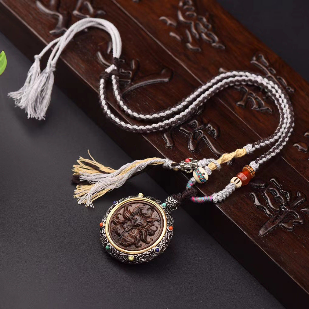 Women'S Versatile Retro Necklace National Jewelry Wood Nine Tailed Fox Zhajilam Green Tara Thangka Necklace