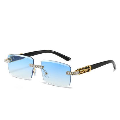 Fashionable Square Sunglasses with Diamond Cut Edges and UV400 Protection