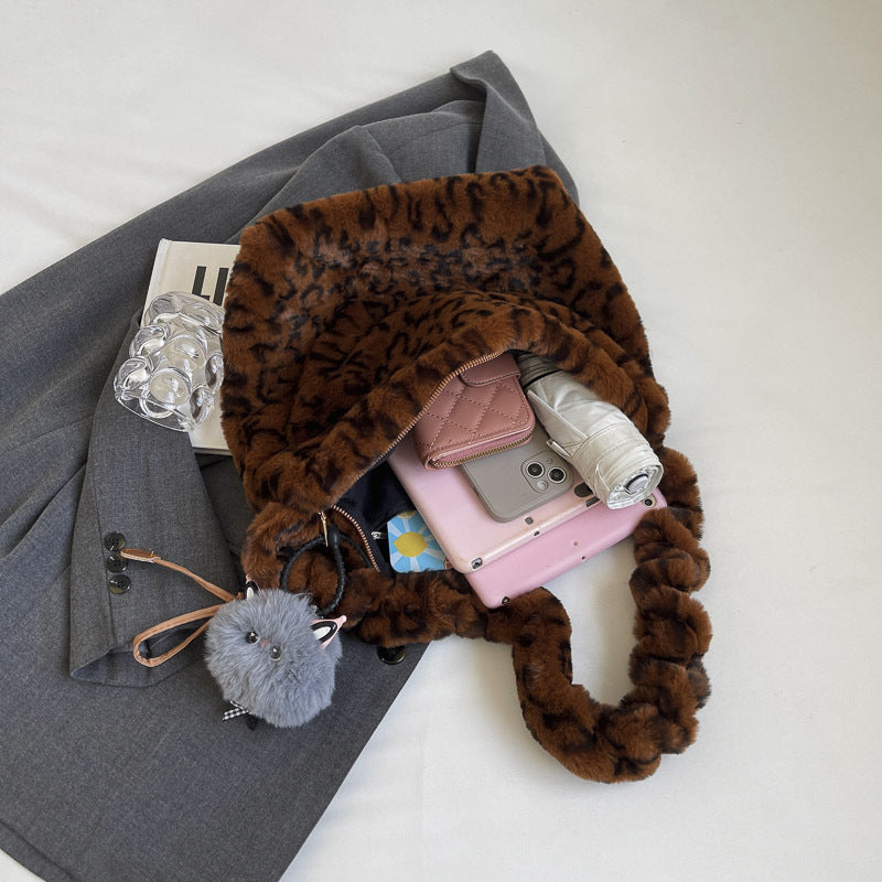 Trendy Leopard Print Plush Shoulder Bag
