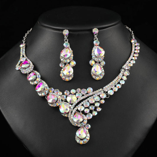 Exaggerated Vintage Crystal Necklace Set for Women
