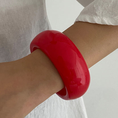 Fashionable Resin Bangles With Ombre Texture