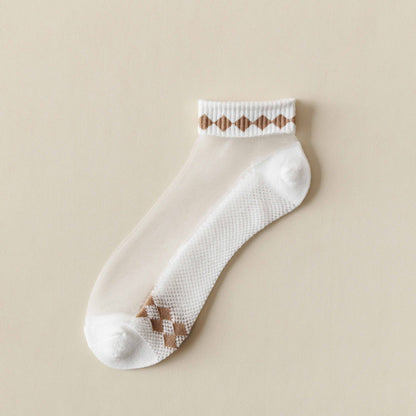 Rufia -  Breathable Sheer Ankle Socks with Bear Pattern