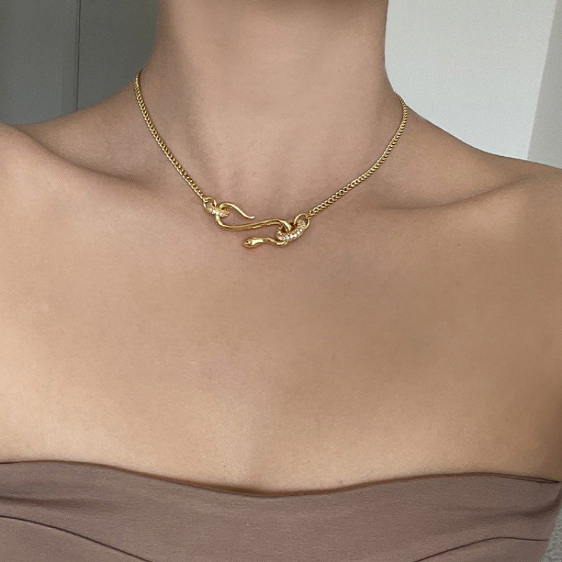 Rhinestone Snake Shaped Chain Pendant Necklace