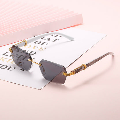 Trendy Gradient Colored Sunglasses for Women