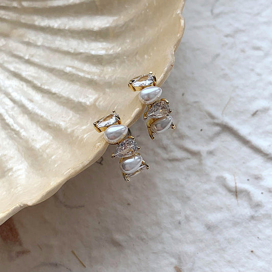 Sweet Delicate Rhinestone Pearl Stud Earrings