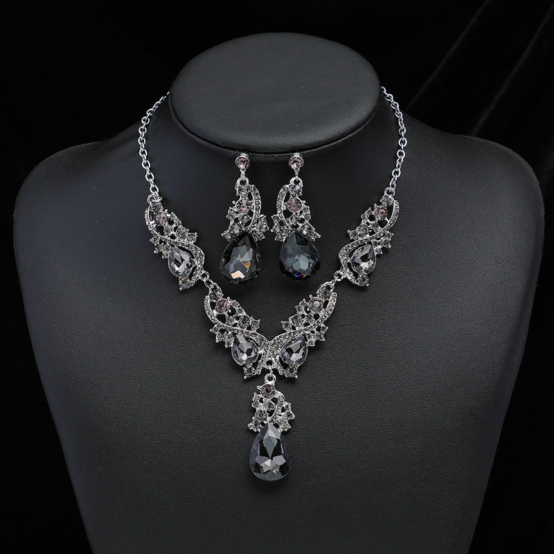 Exaggerated Vintage Necklace and Earring Set