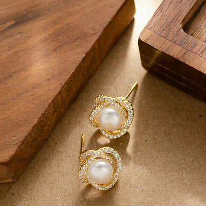 Elegant Natural Freshwater Pearl Stud Earrings For Women