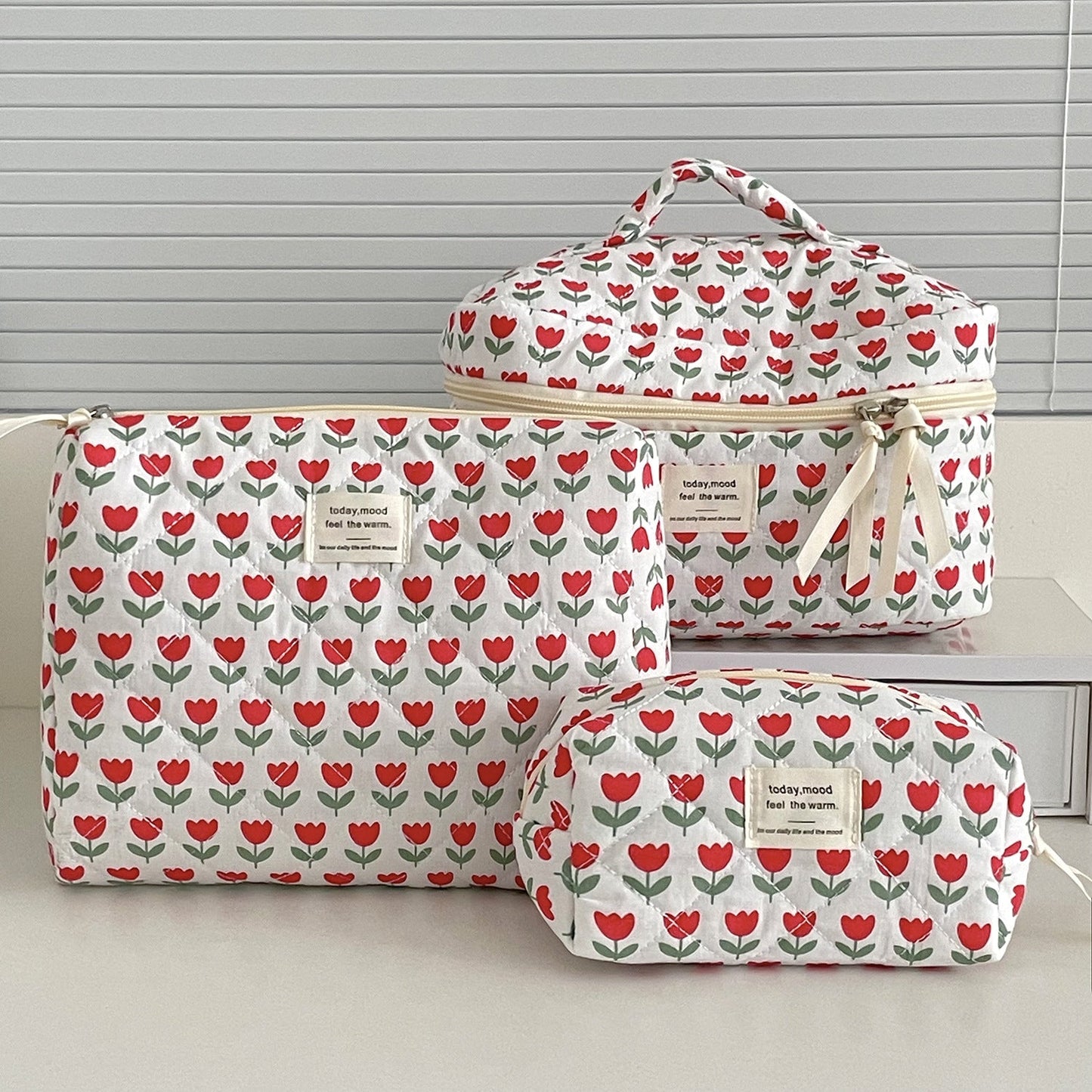 Bow Flower Large Capacity Makeup Bag Vintage Quilted Toiletry Pouch