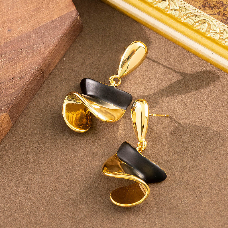 Chic Geometric Twisted Earrings For Women