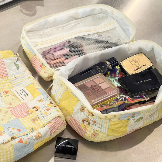 Sweet Girl Quilted Makeup Bag Large Capacity Portable Handheld Travel Pouch