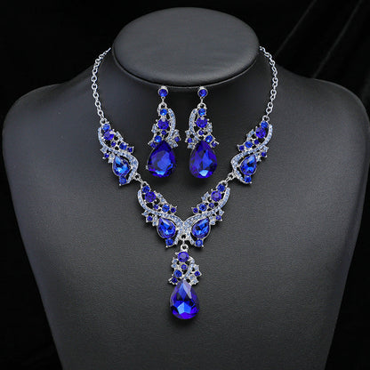 Exaggerated Vintage Necklace and Earring Set