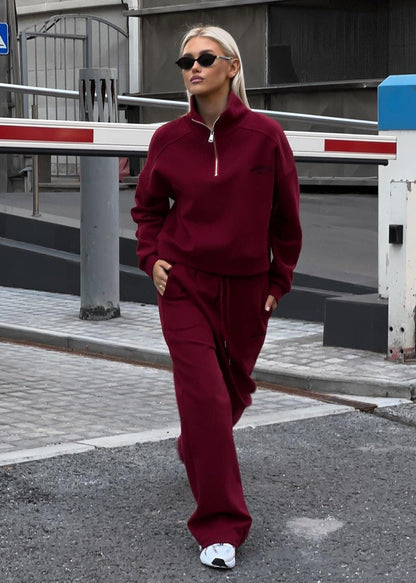 Zip Sweatshirt And Joggers Set In Burgundy