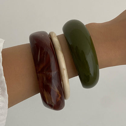 Vintage Arc-Shaped Resin Bangles with Tortoiseshell Pattern