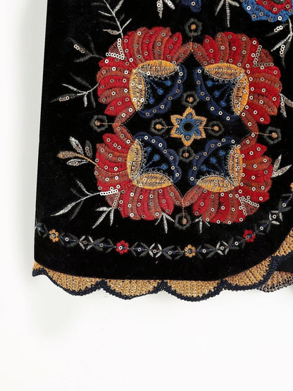 Vintage Flower EmbroideriesÂ Open Front Vest
