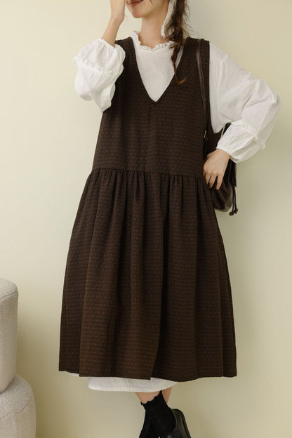 Vintage Art Style V-Neck Sleeveless Maxi Dress
