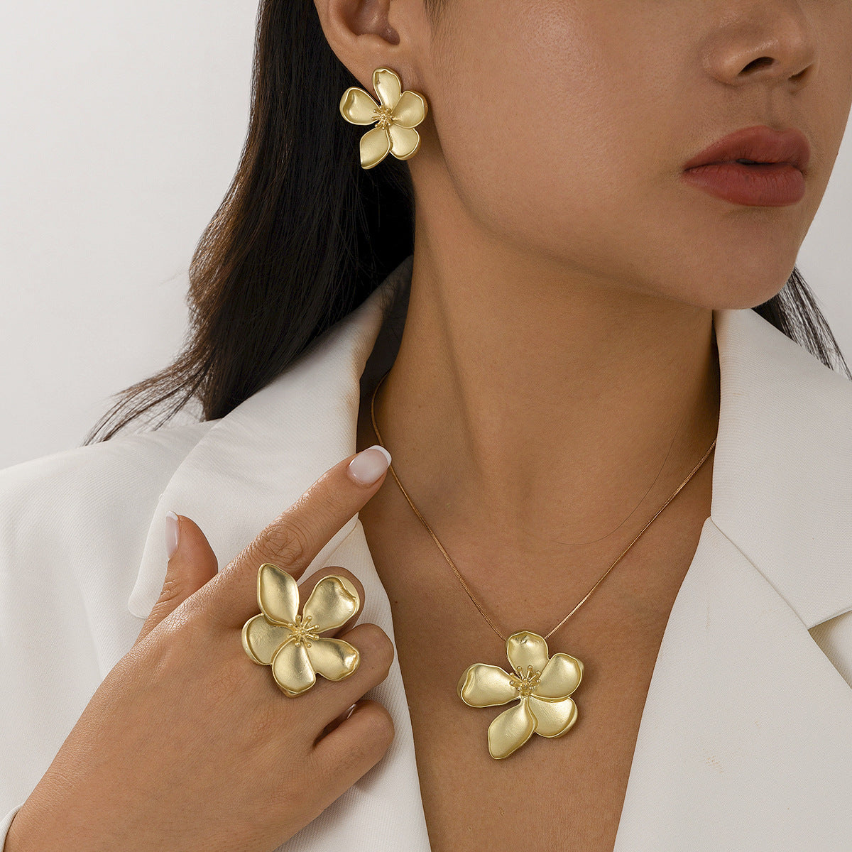 Metal Flower Pendant Necklace And Clip-On Earring Set