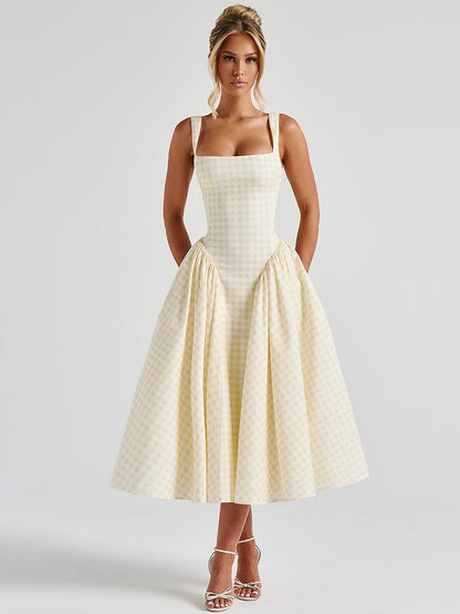 Stylish French Checkered Print Midi Dress with Backless Design