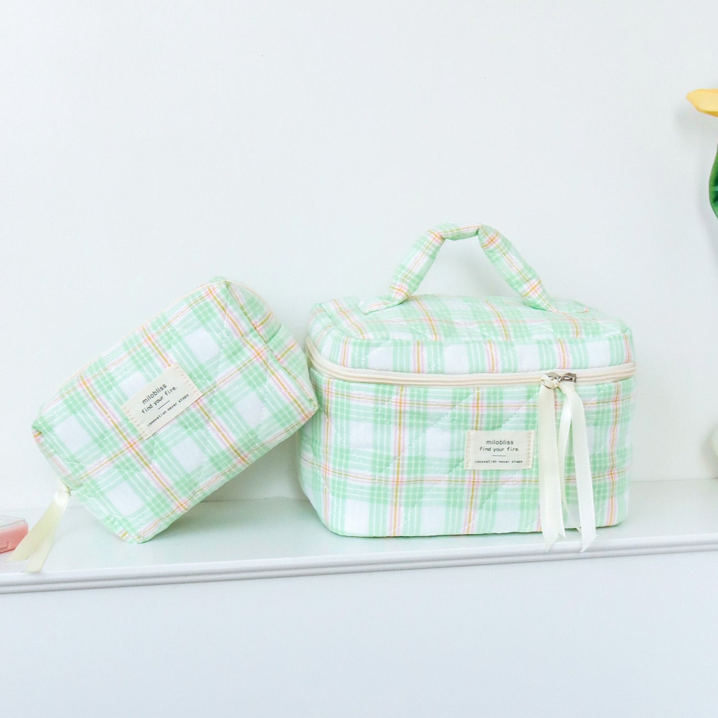 Simple Plaid Large Capacity Makeup Bag