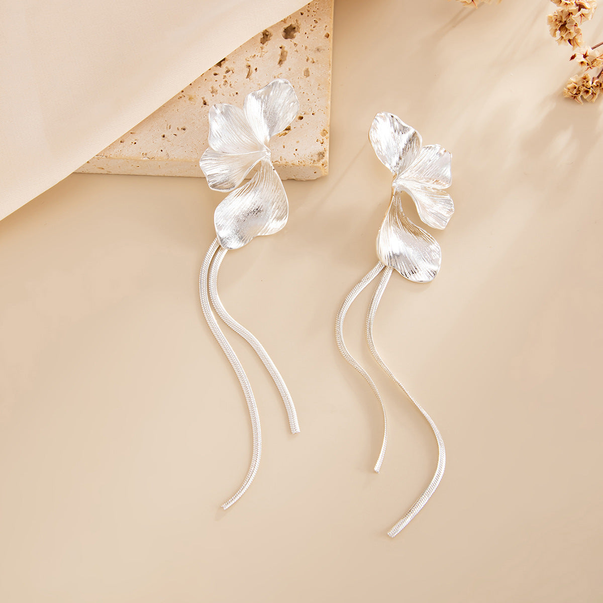 Fashionable Metal Floral Tassel Chain Earrings