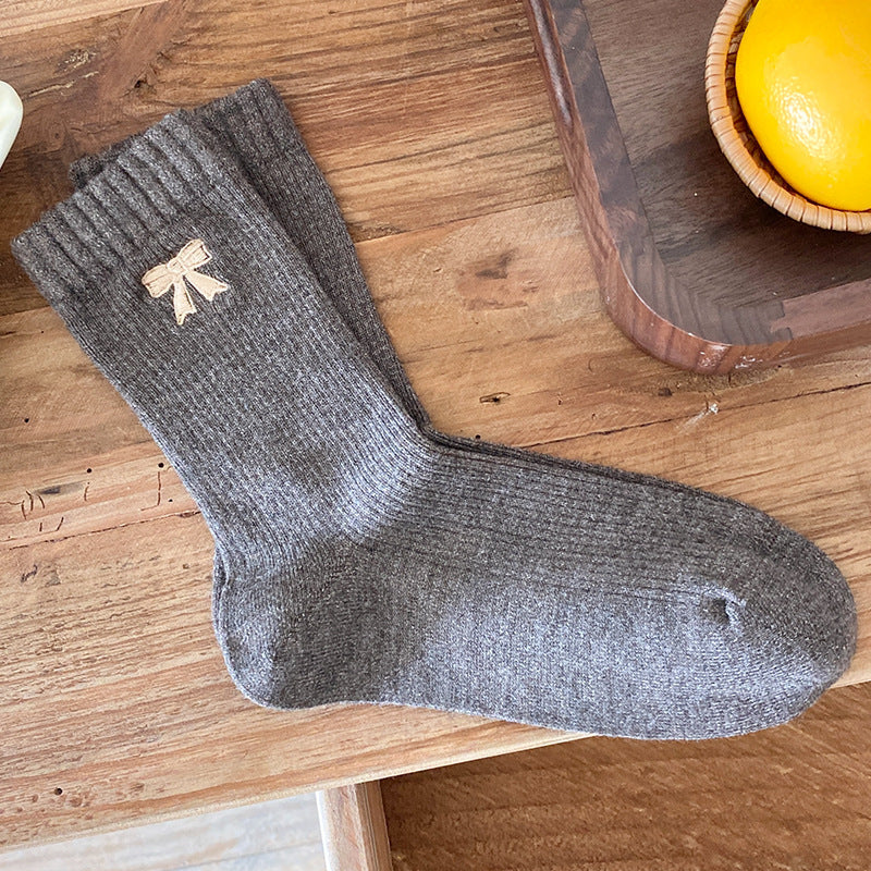 Bow Embroidery Solid Color Cotton Crew Socks