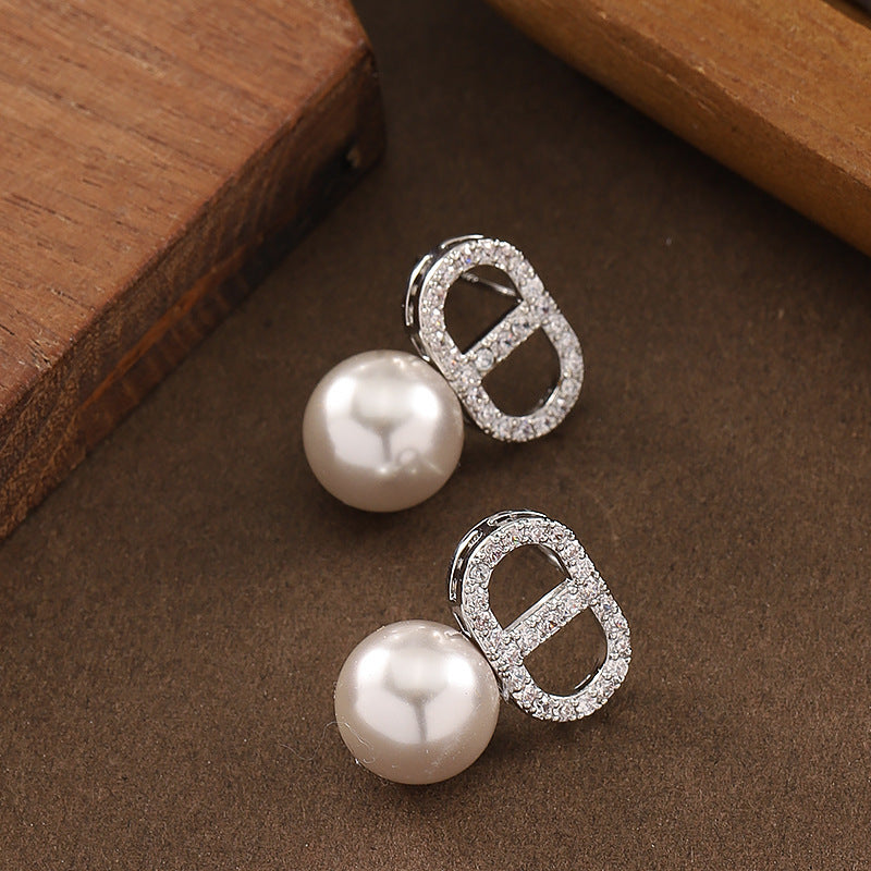 Stylish Zircon Letter Cd Pearl Earrings Simple Design With Silver Posts