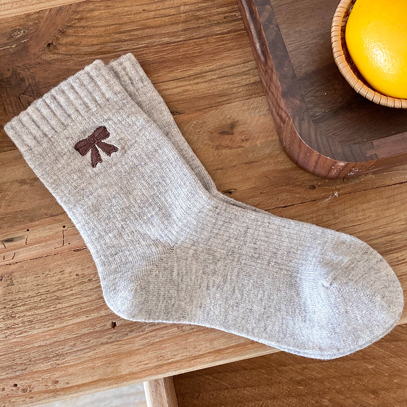 Bow Embroidery Solid Color Cotton Crew Socks