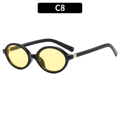 Retro Oval Sunglasses for Styling and Sun Protection