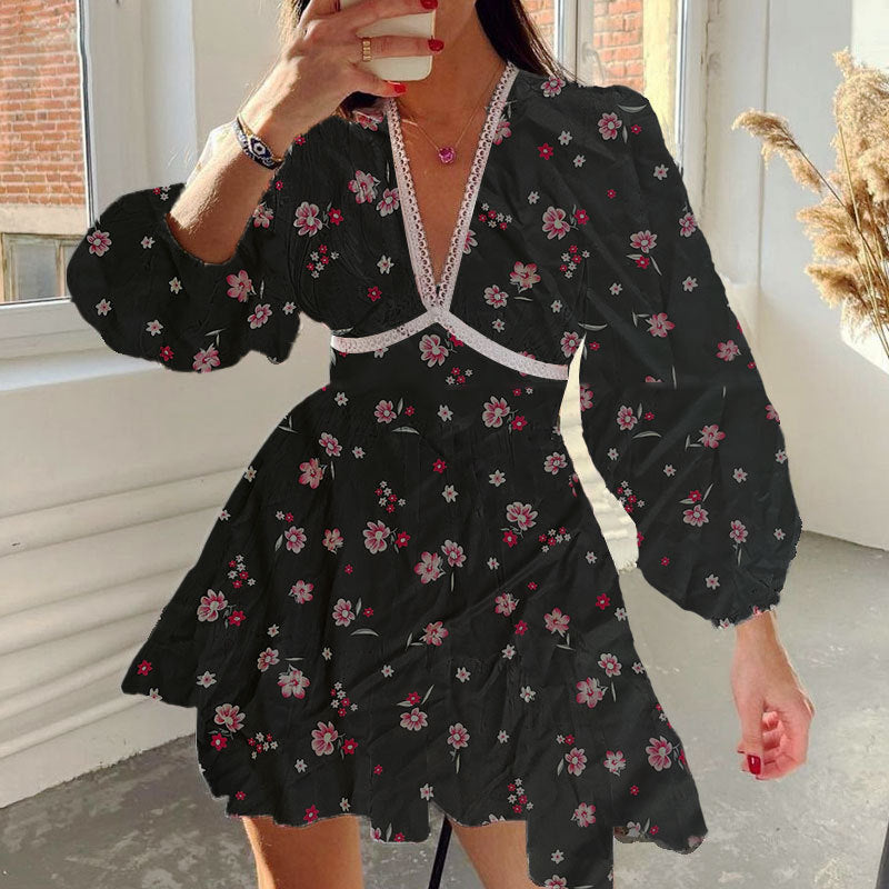 Floral Lace Short Dress With V-Neckline and Lantern Sleeves