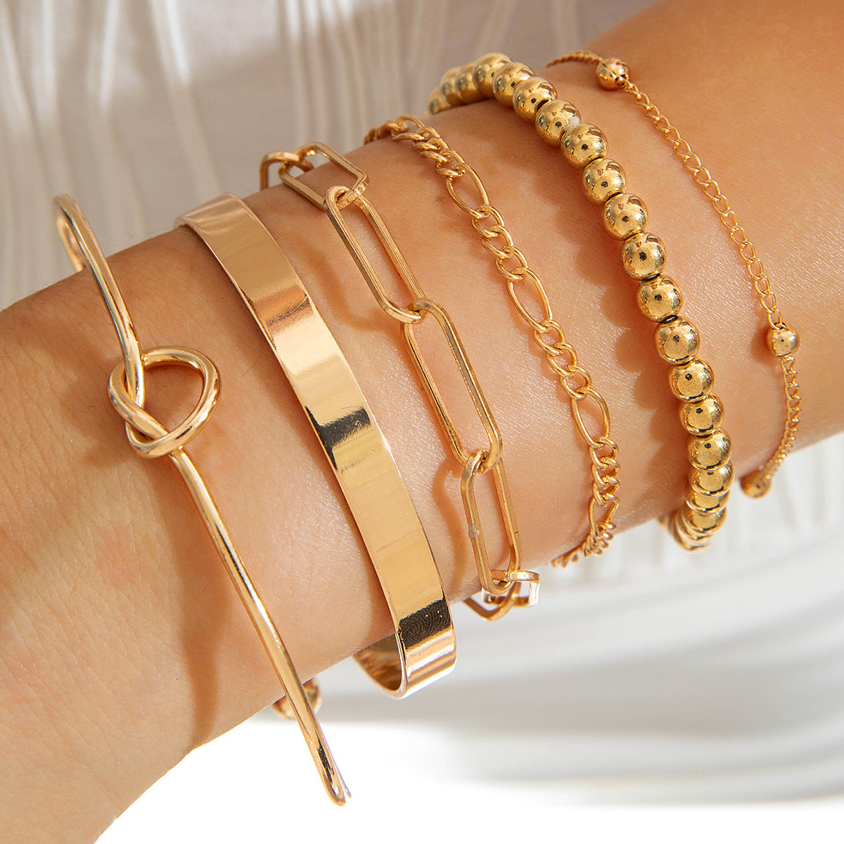 Vintage Geometric Twist Alloy Bracelet For Women