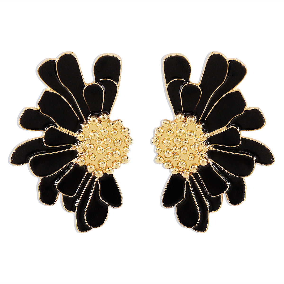 Vintage Alloy Floral Stud Earrings Women'S Temperament Textured Floral Earrings