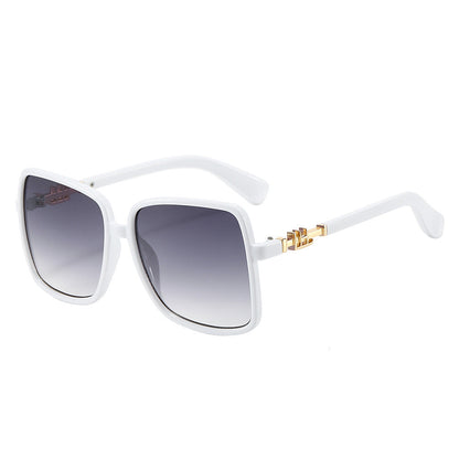 Trendy Oversized Fashion Sunglasses with Colorful Lens